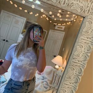 PURPLE & WHITE TIE DIE TOP⭐️